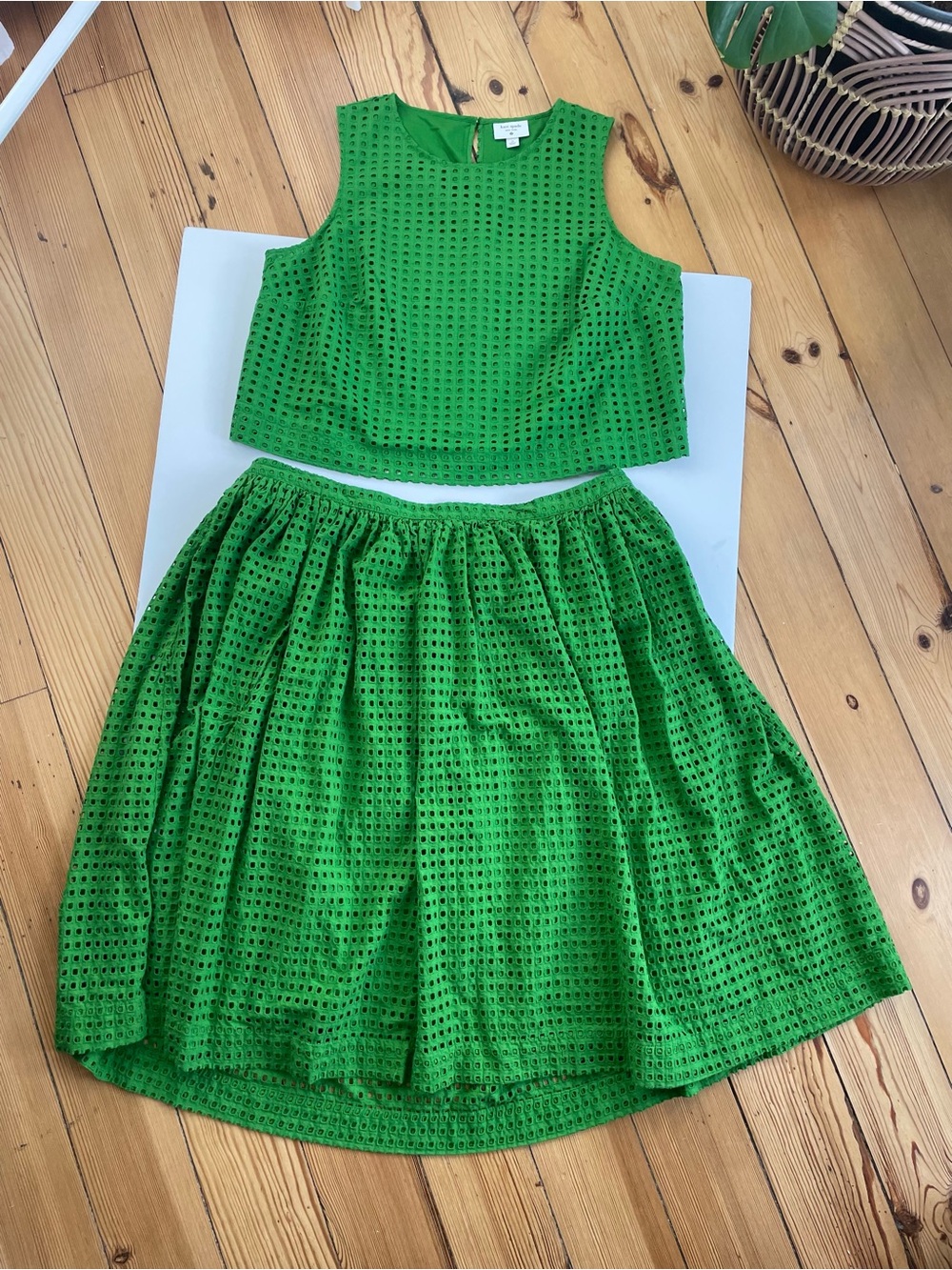 kate spade & Target Bright Green Eyelet Midi Skirt & top Set - Picture 2 of 7